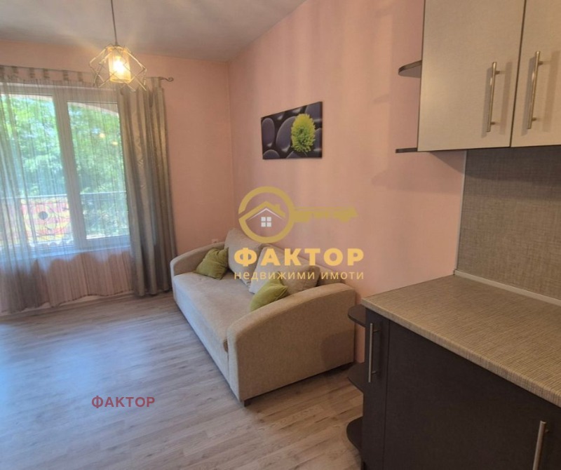 Na prodej  Studio Plovdiv , Christo Smirnenski , 50 m2 | 30316390