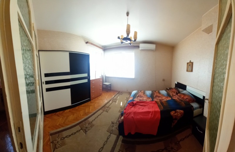 De vânzare  1 dormitor Ruse , Țentâr , 68 mp | 44181373 - imagine [4]