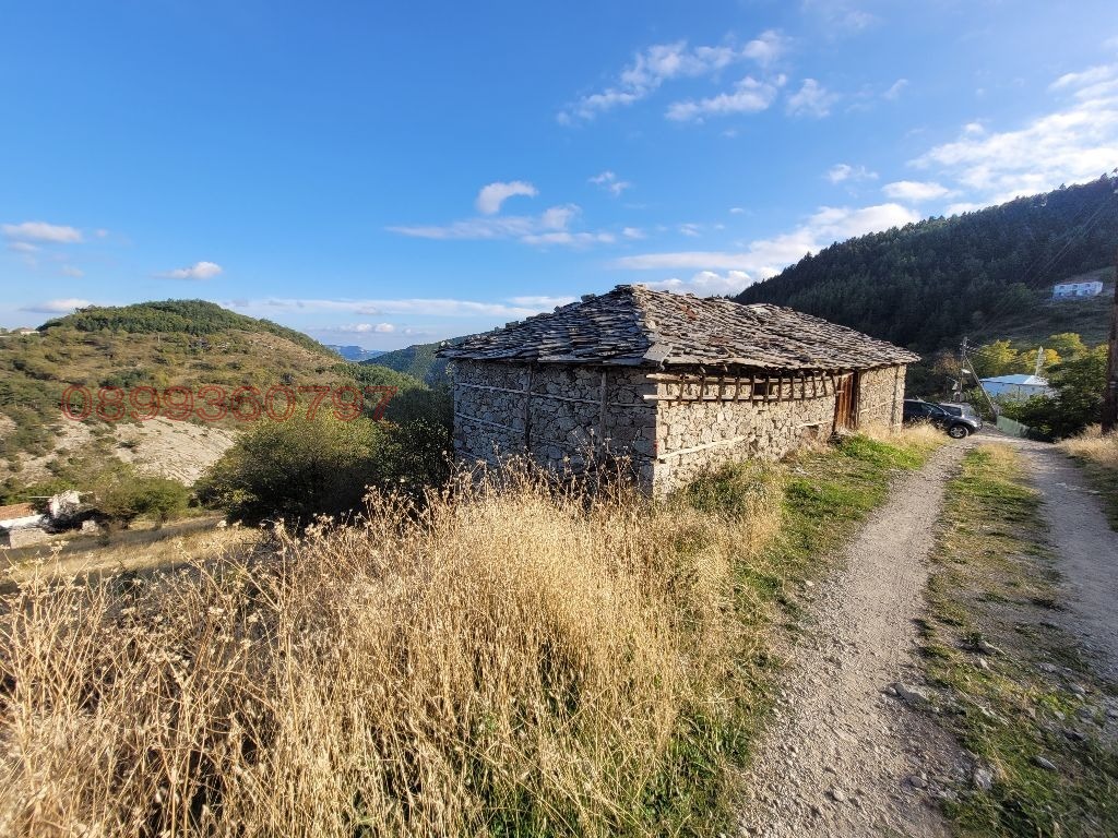 Продава КЪЩА, с. Три могили, област Пловдив