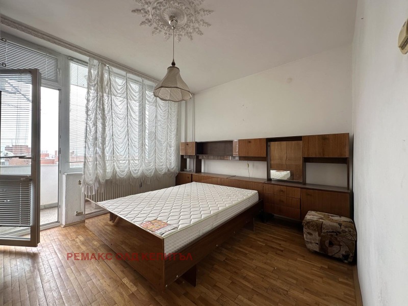 Продава 3-СТАЕН, гр. Велико Търново, Колю Фичето, снимка 7 - Aпартаменти - 49165353