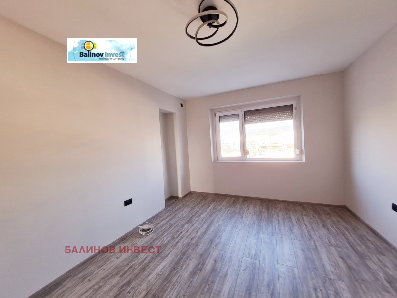 De vânzare  3 dormitoare Varna , Țentâr , 100 mp | 64924256 - imagine [7]