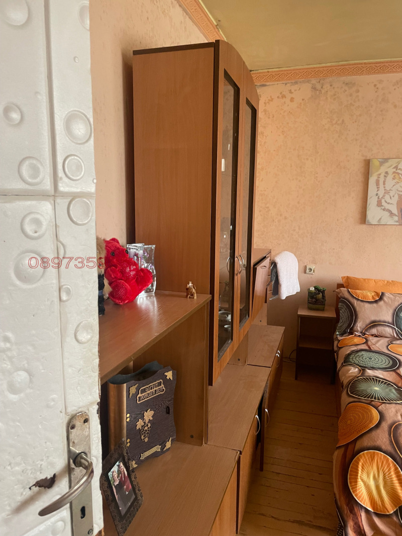 Продава ЕТАЖ ОТ КЪЩА, гр. Перник, Мошино, снимка 5 - Етаж от къща - 52782249