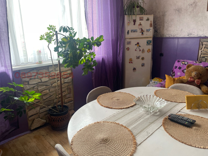 Продава ЕТАЖ ОТ КЪЩА, гр. Перник, Мошино, снимка 3 - Етаж от къща - 52782249