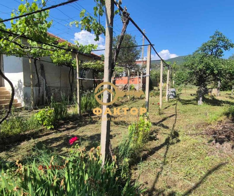 Продава  Къща област Пловдив , с. Сърнегор , 65 кв.м | 60211863