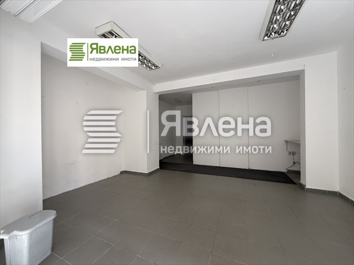 En venta  Comercio Sofia , Tsentar , 45 metros cuadrados | 37264322