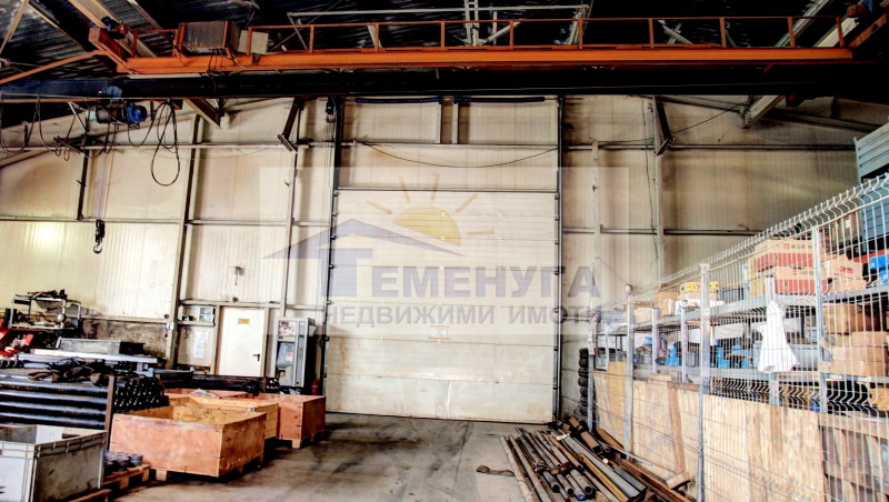 Продава ПРОМ. ПОМЕЩЕНИЕ, гр. София, Кремиковци, снимка 2 - Производствени сгради - 52737908