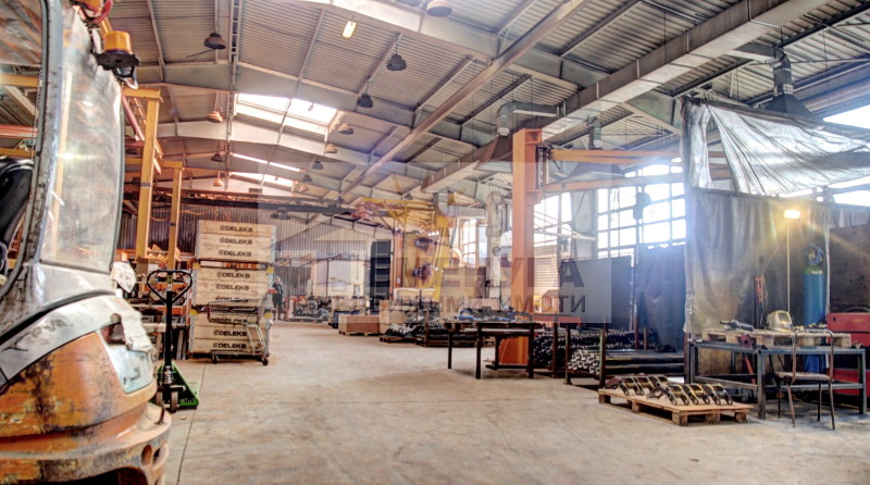 Продава ПРОМ. ПОМЕЩЕНИЕ, гр. София, Кремиковци