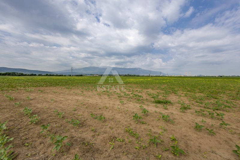 Продава  Парцел град София , с. Казичене , 14500 кв.м | 28062150 - изображение [4]