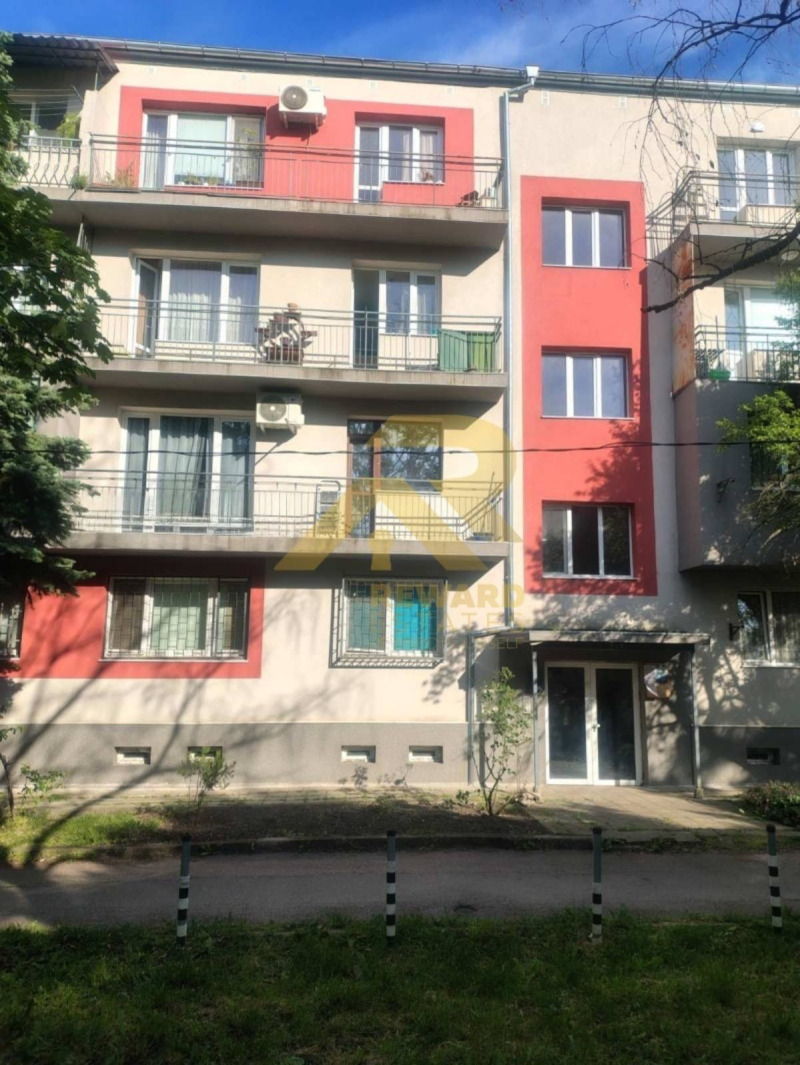 Myytävänä  1 makuuhuone Sofia , Tolstoj , 60 neliömetriä | 23483036 - kuva [9]