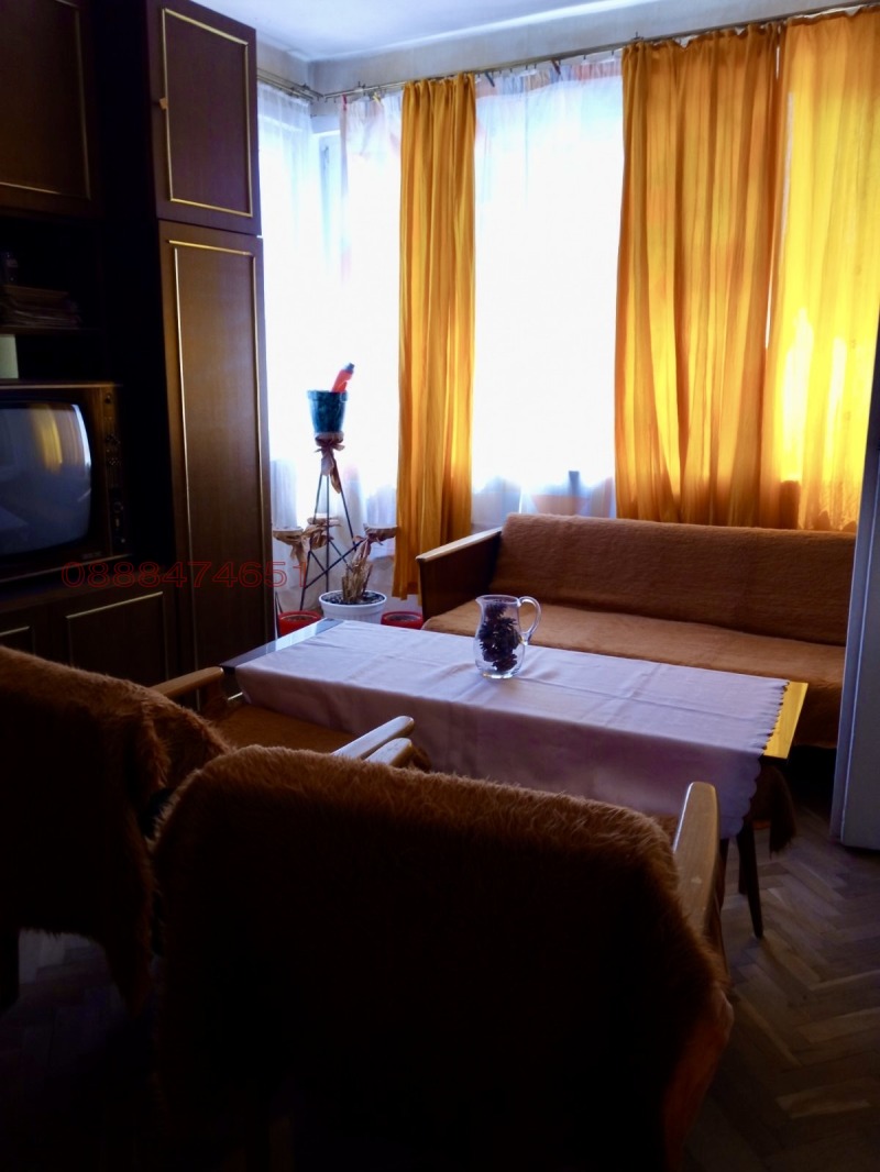 Продава МНОГОСТАЕН, гр. Айтос, област Бургас, снимка 5 - Апартаменти - 52781424