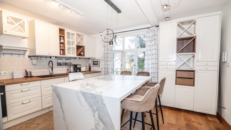 Till salu  Hus Sofia , Malinova dolina , 256 kvm | 51147322 - bild [9]