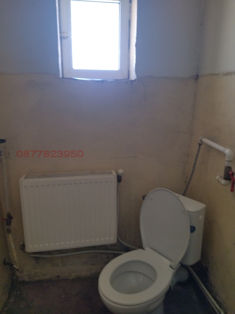 Продава КЪЩА, гр. Русе, Тракцията, снимка 4 - Къщи - 52783659