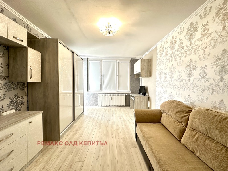 Продава  2-стаен, град Велико Търново, Колю Фичето •  123 000 EUR • ID 37054185 — holmes.bg - [1] 
