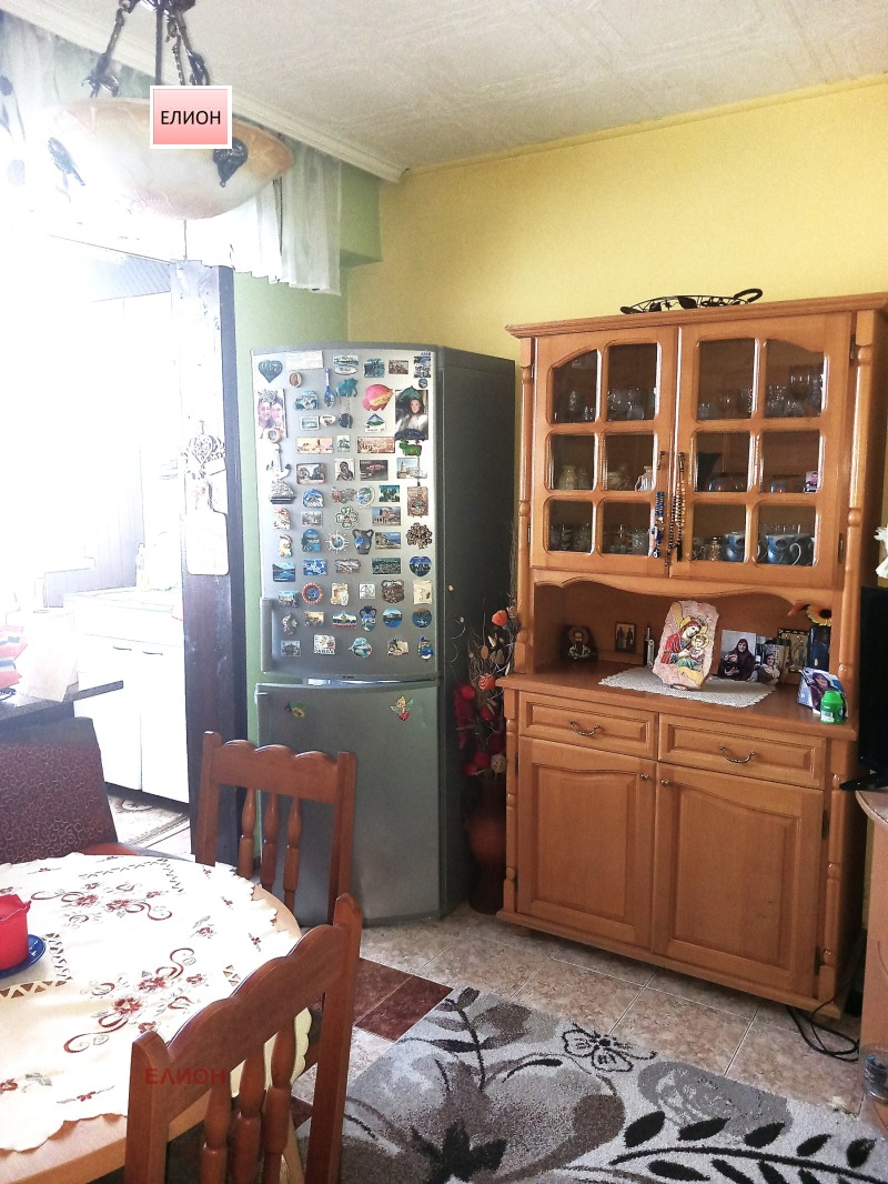 Te koop  2 slaapkamers Pernik , Mosjino , 90 m² | 74483978 - afbeelding [15]