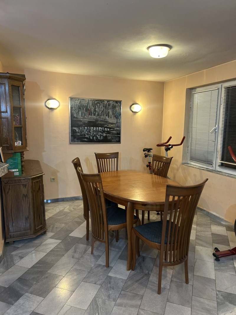 На продаж  2 спальні София , Белите брези , 125 кв.м | 93606792