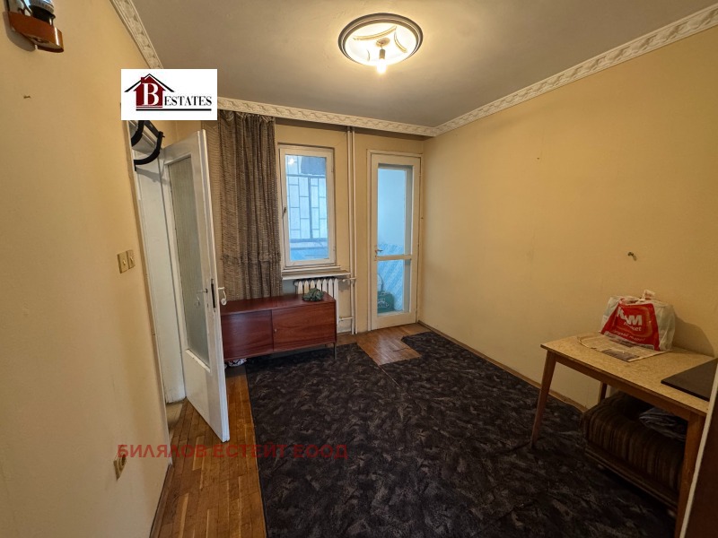 Продава 3-СТАЕН, гр. София, Център, снимка 2 - Апартаменти - 53246561