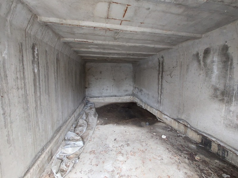 Продава ГАРАЖ, ПАРКОМЯСТО, гр. Велико Търново, Център, снимка 3 - Гаражи и паркоместа - 53004397