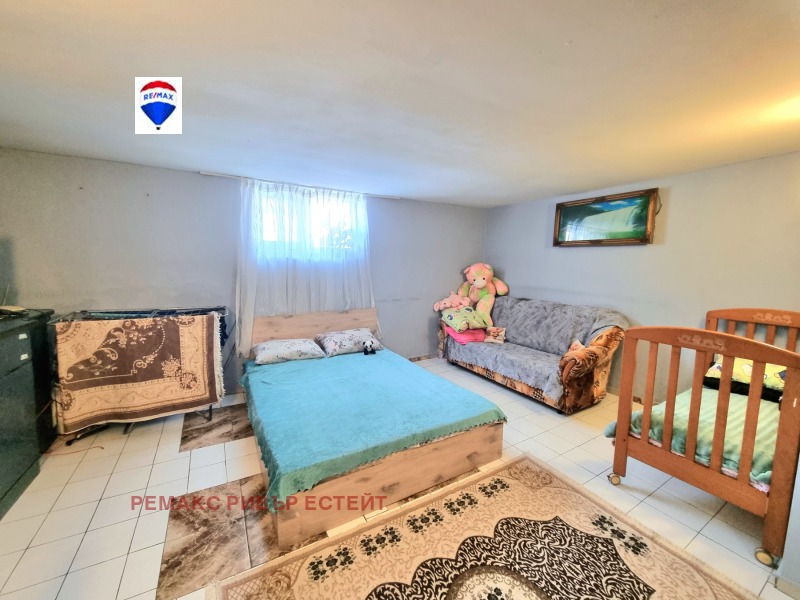 Продава КЪЩА в област Русе, с. Голямо Враново - 150 кв.м / 61 900 € » 121 065.88 лв., РЕМАКС РИВЪР ЕСТЕЙТ