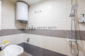 Studio Kolhozen pazar, Varna 10