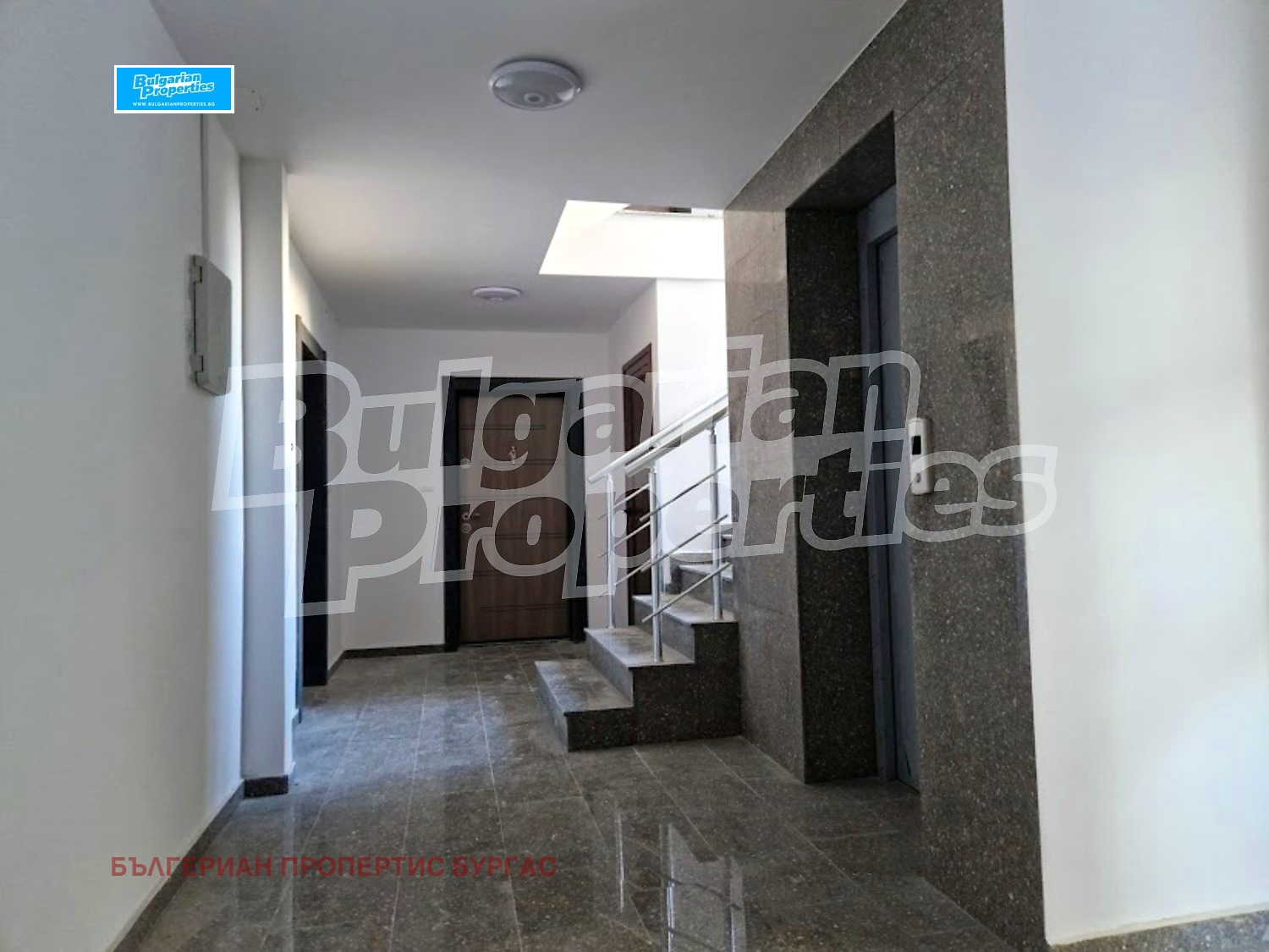 Продава 2-СТАЕН, гр. Бургас, Сарафово, снимка 3 - Апартаменти - 55101129