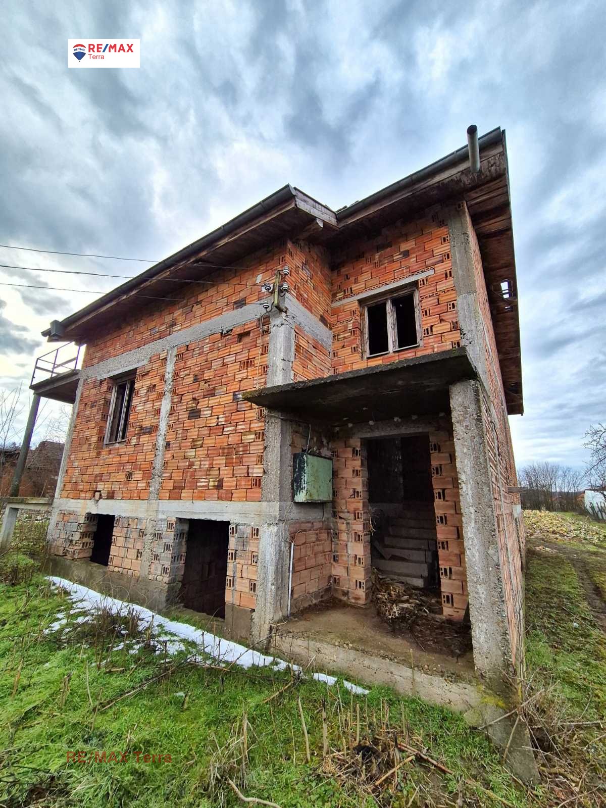 Продава КЪЩА, с. Садовец, област Плевен