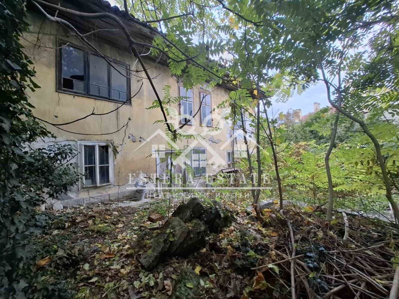 Продава КЪЩА в град Шумен, Център - 219 кв.м / 87 000 € » 170 157.21 лв., ЕСТЕРА ЕСТЕЙТ