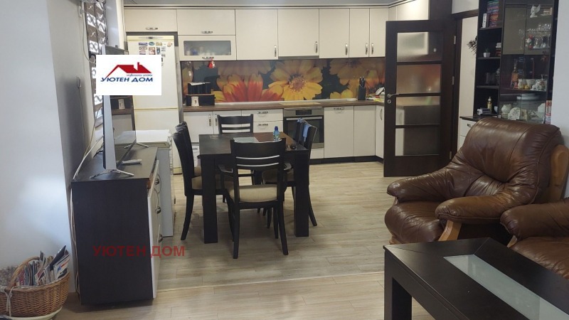 Продава 2-СТАЕН, гр. Шумен, Център, снимка 3 - Апартаменти - 53074634