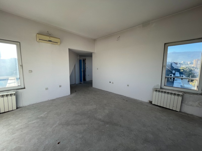 À vendre  3 chambres Sofia , Zona B-19 , 193 m² | 13358741 - image [7]