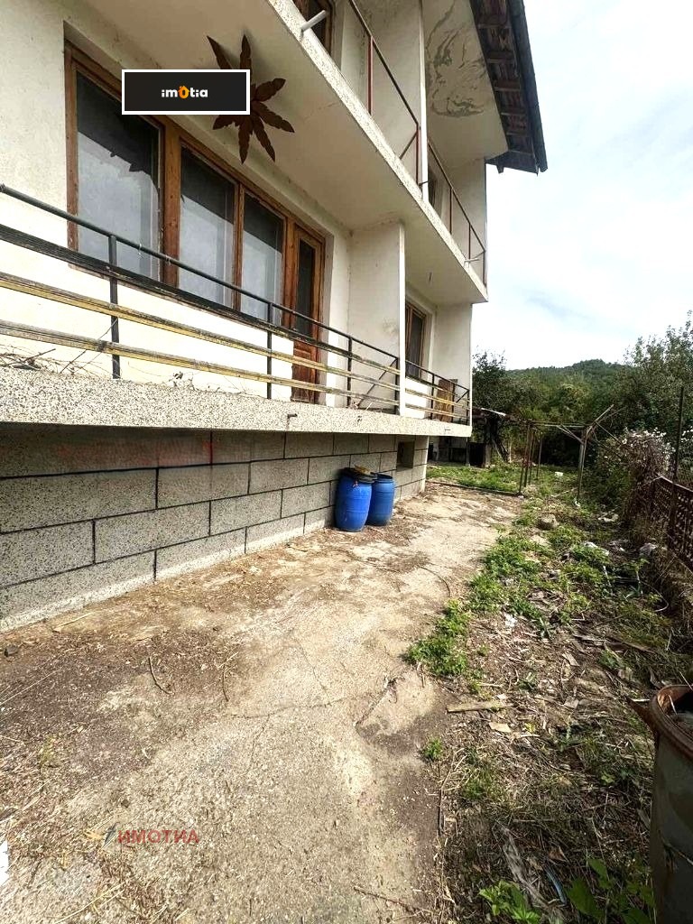 Продава КЪЩА, с. Орешак, област Ловеч, снимка 2 - Къщи - 52843891