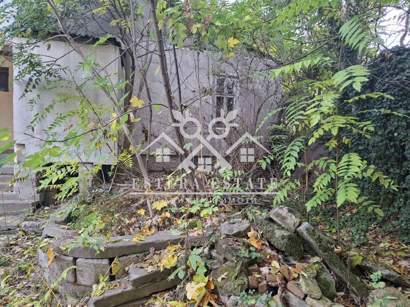 Продава КЪЩА, гр. Шумен, Център, снимка 2 - Къщи - 52118189
