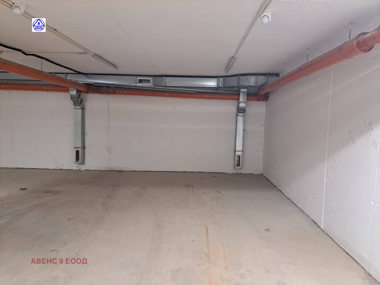 Продава ГАРАЖ, ПАРКОМЯСТО, гр. Плевен, Сторгозия, снимка 5 - Гаражи и паркоместа - 53925373