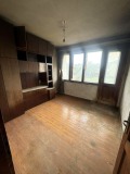 Продава КЪЩА, с. Орешак, област Ловеч, снимка 8