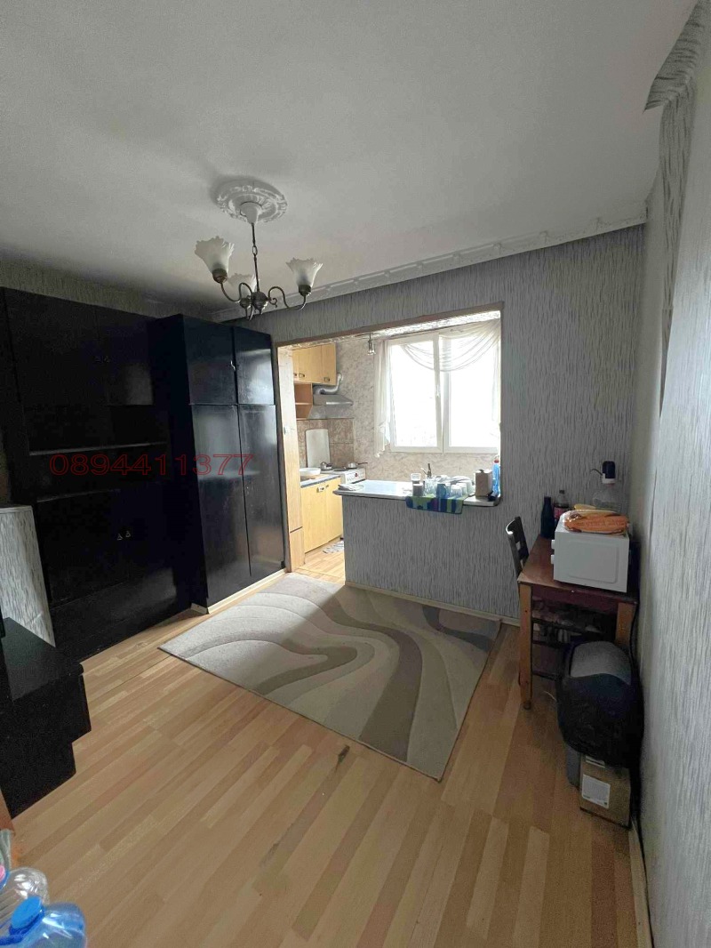 Продава 1-СТАЕН, гр. Добрич, Христо Ботев, снимка 3 - Апартаменти - 53212358