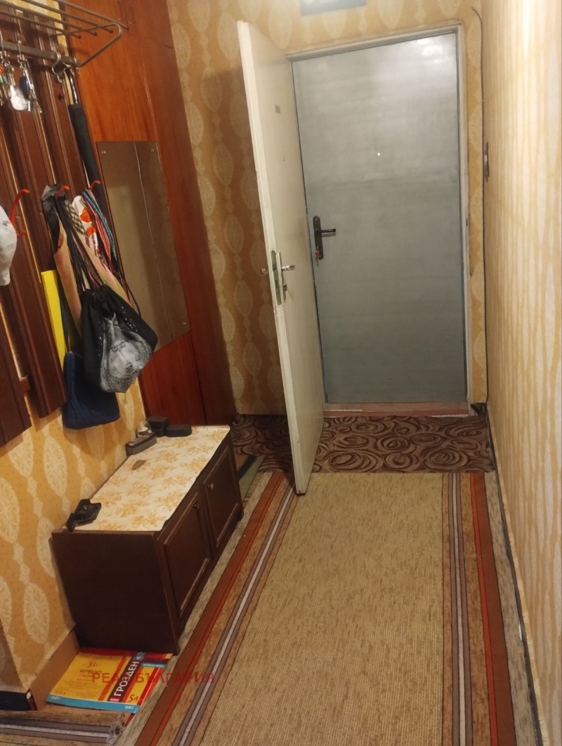 Продаја  1 спаваћа соба регион Разград , Кубрат , 60 м2 | 17596779 - слика [12]