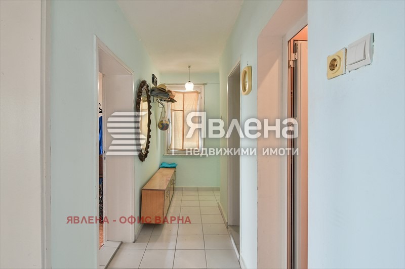 Продава КЪЩА, гр. Варна, Бриз, снимка 16 - Къщи - 48301998