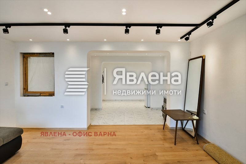 Продава КЪЩА, гр. Варна, Бриз, снимка 5 - Къщи - 48301998