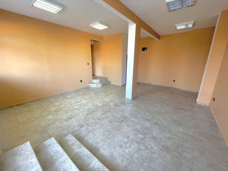 Продава МАГАЗИН, град София, Оборище • 119990 € / 234680.04 лв. • 95130075 1