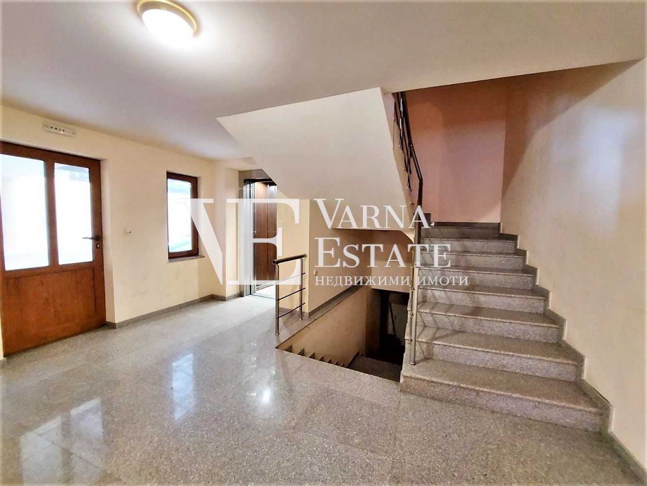 Продава 2-СТАЕН, гр. Варна, Конфуто, снимка 15 - Апартаменти - 53961217