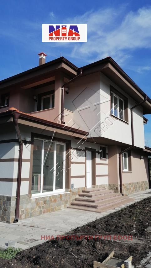 Продава КЪЩА, гр. Бургас, с. Извор, снимка 5 - Къщи - 49205182