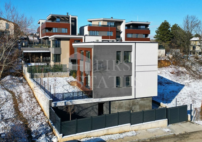 En venta  Casa Sofia , Pancharevo , 209 metros cuadrados | 86866158 - imagen [2]