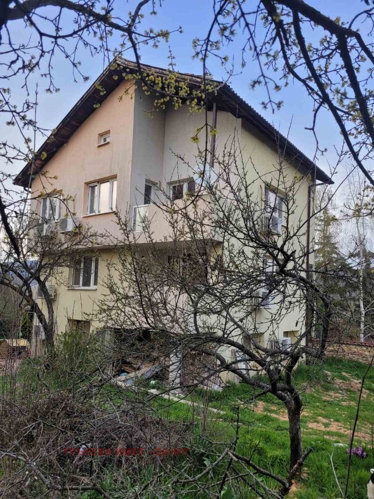 Продава КЪЩА, с. Негушево, област София област