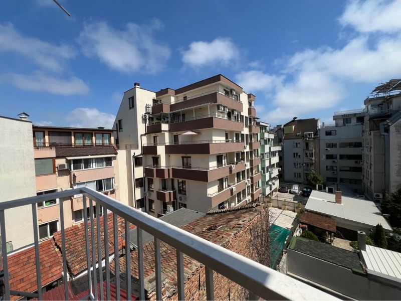 En venta  2 dormitorios Varna , Koljozen pazar , 85 metros cuadrados | 17258731 - imagen [7]