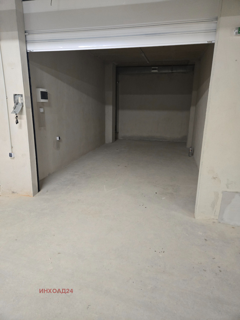 Продава ГАРАЖ, ПАРКОМЯСТО, гр. София, Дървеница