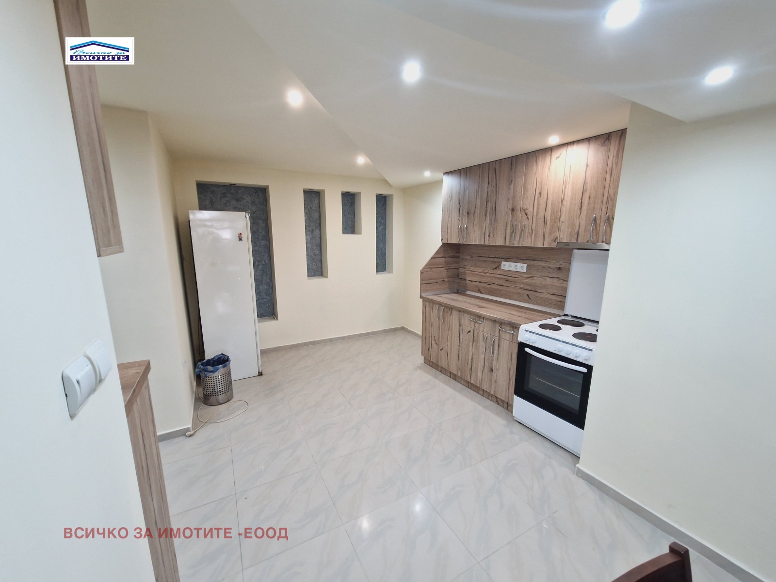 Продава 3-СТАЕН, гр. Русе, Център, снимка 2 - Апартаменти - 40797300