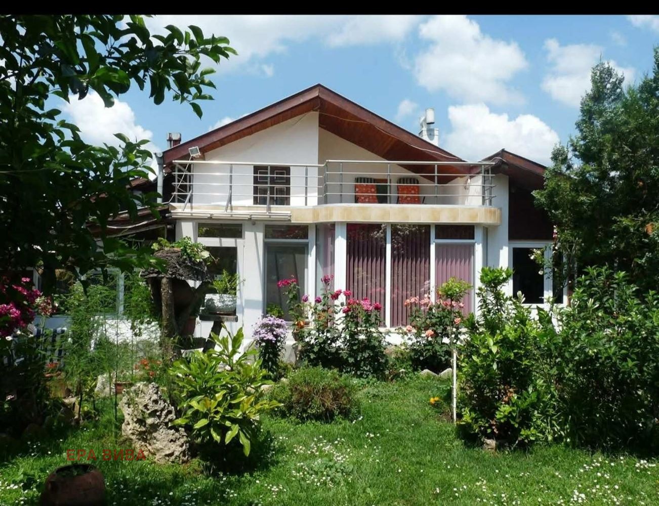 Продава КЪЩА, гр. Варна, м-т Перчемлията