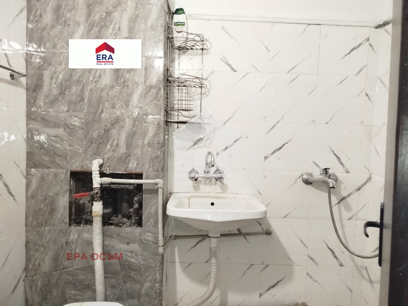Продава 2-СТАЕН, гр. Ловеч, Широк център, снимка 10 - Апартаменти - 55785081