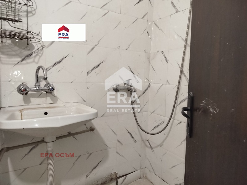 Продава 2-СТАЕН, гр. Ловеч, Широк център, снимка 9 - Апартаменти - 55785081