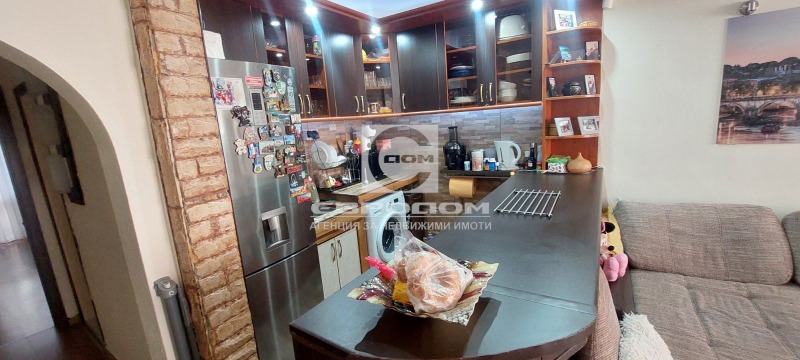 Продава 3-СТАЕН, гр. Стара Загора, Център, снимка 3 - Aпартаменти - 47301017