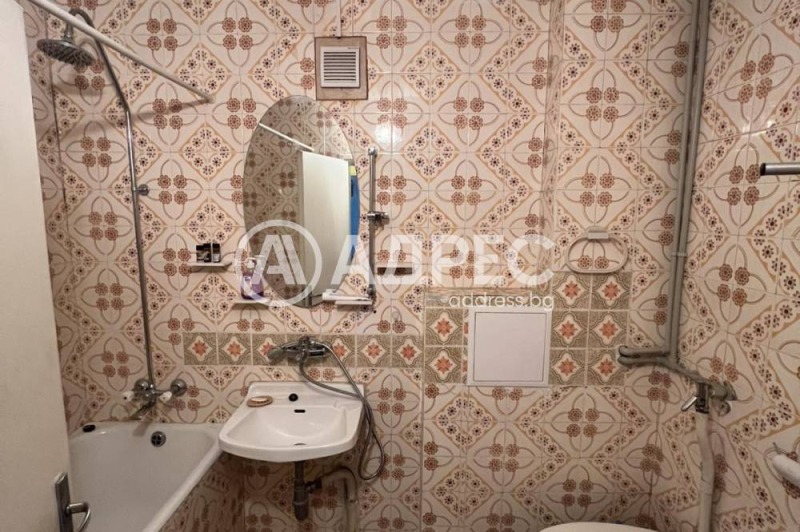 Продава МНОГОСТАЕН, гр. София, Люлин 1, снимка 8 - Апартаменти - 52335247