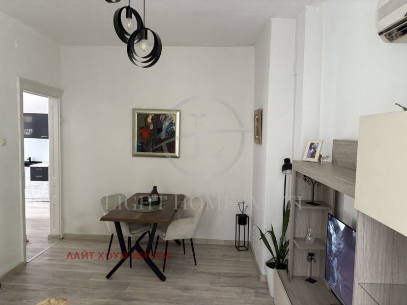 Zu verkaufen  Hausboden Plowdiw , Zentar , 140 qm | 98473577 - Bild [3]